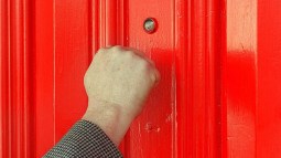 doorknocking2